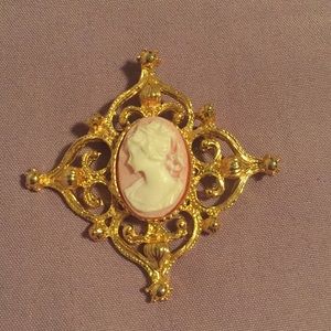 Cameo brooch